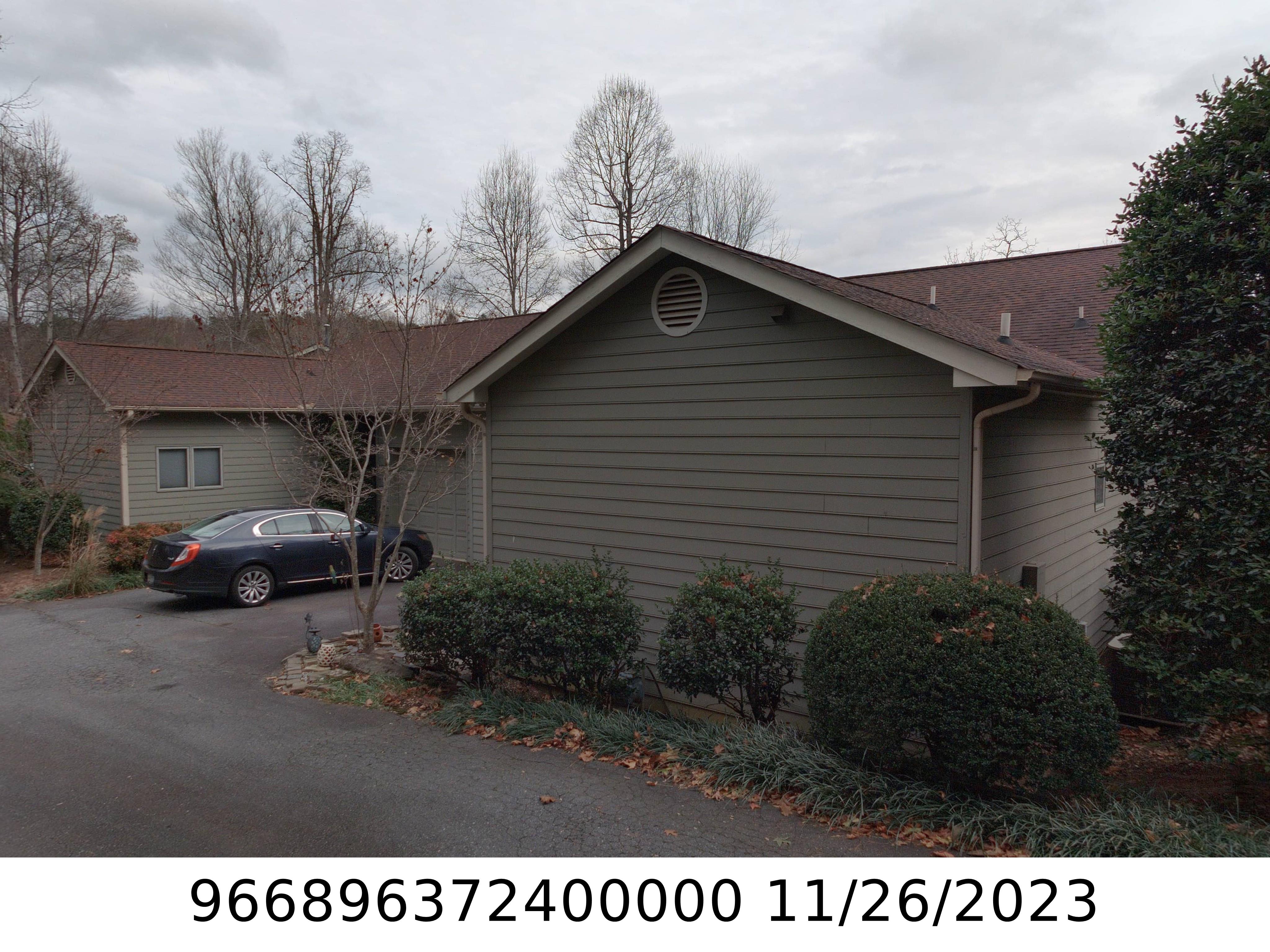 A picture of the property located at 11 COVE VIEW LN, ASHEVILLE NC 28805.