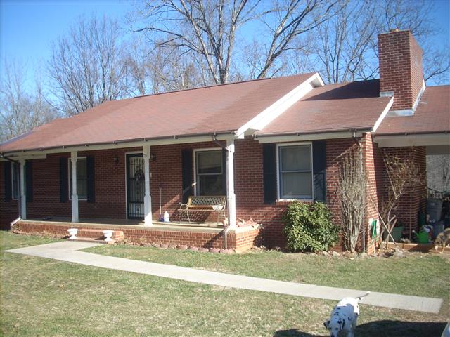 A picture of the property located at 5 SNELSON LN, ASHEVILLE NC 28805.