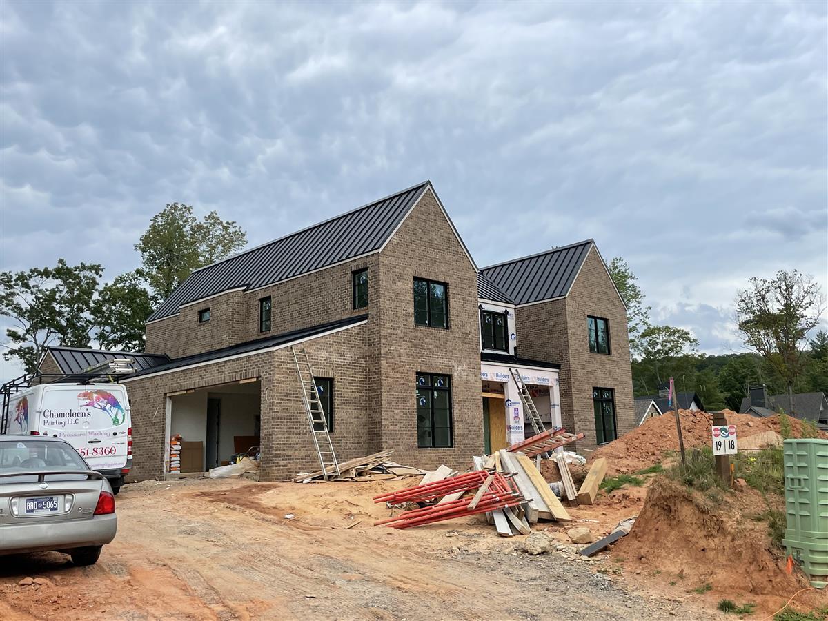 A picture of the property located at 146 RIVERBEND FOREST DR, ASHEVILLE NC 28805.