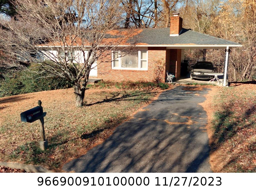 A picture of the property located at 14 NIXON TER, ASHEVILLE NC 28805.