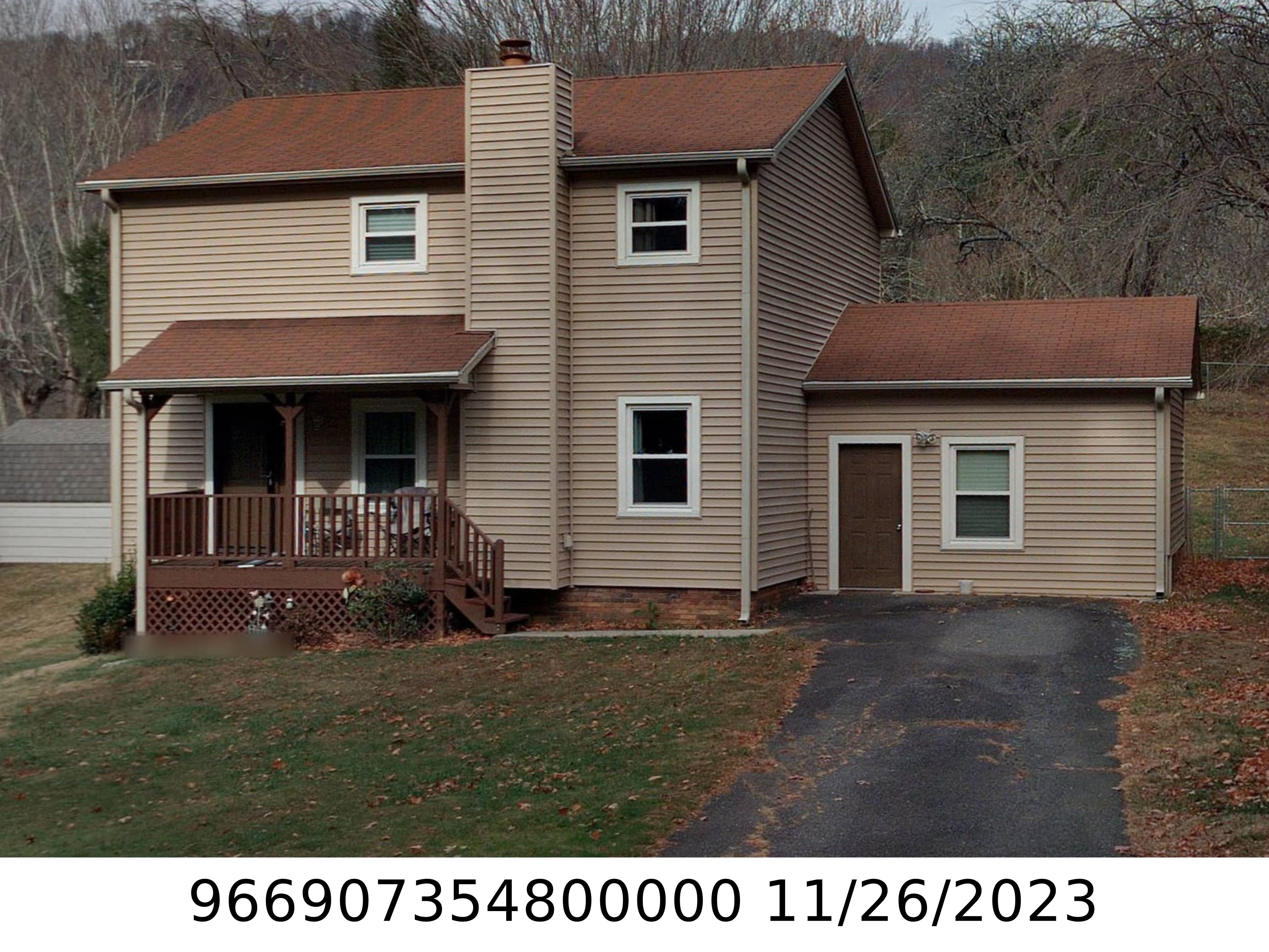 A picture of the property located at 6 STEPHANIE LN, ASHEVILLE NC 28805.
