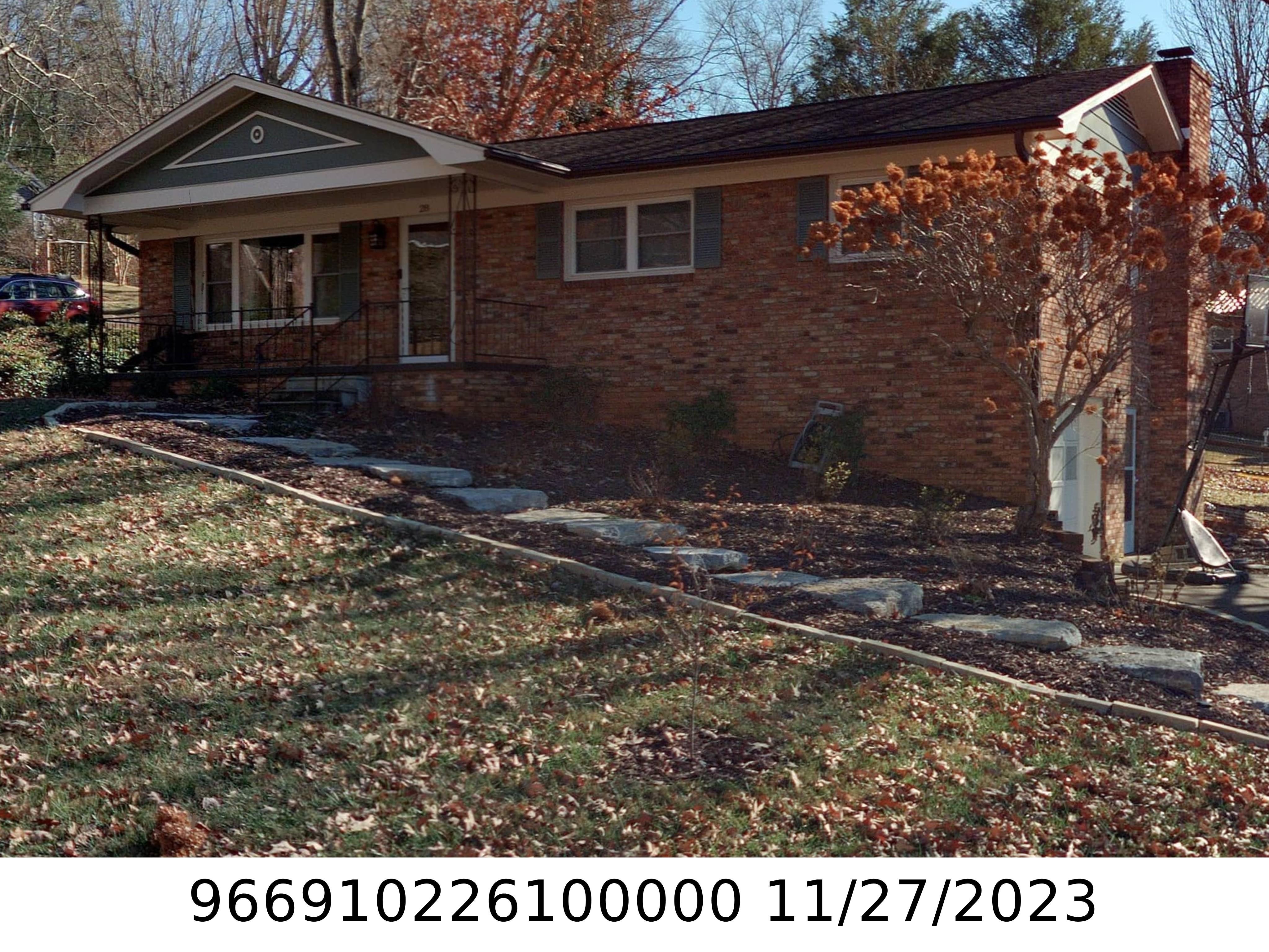 A picture of the property located at 28 DEERWOOD DR, ASHEVILLE NC 28805.