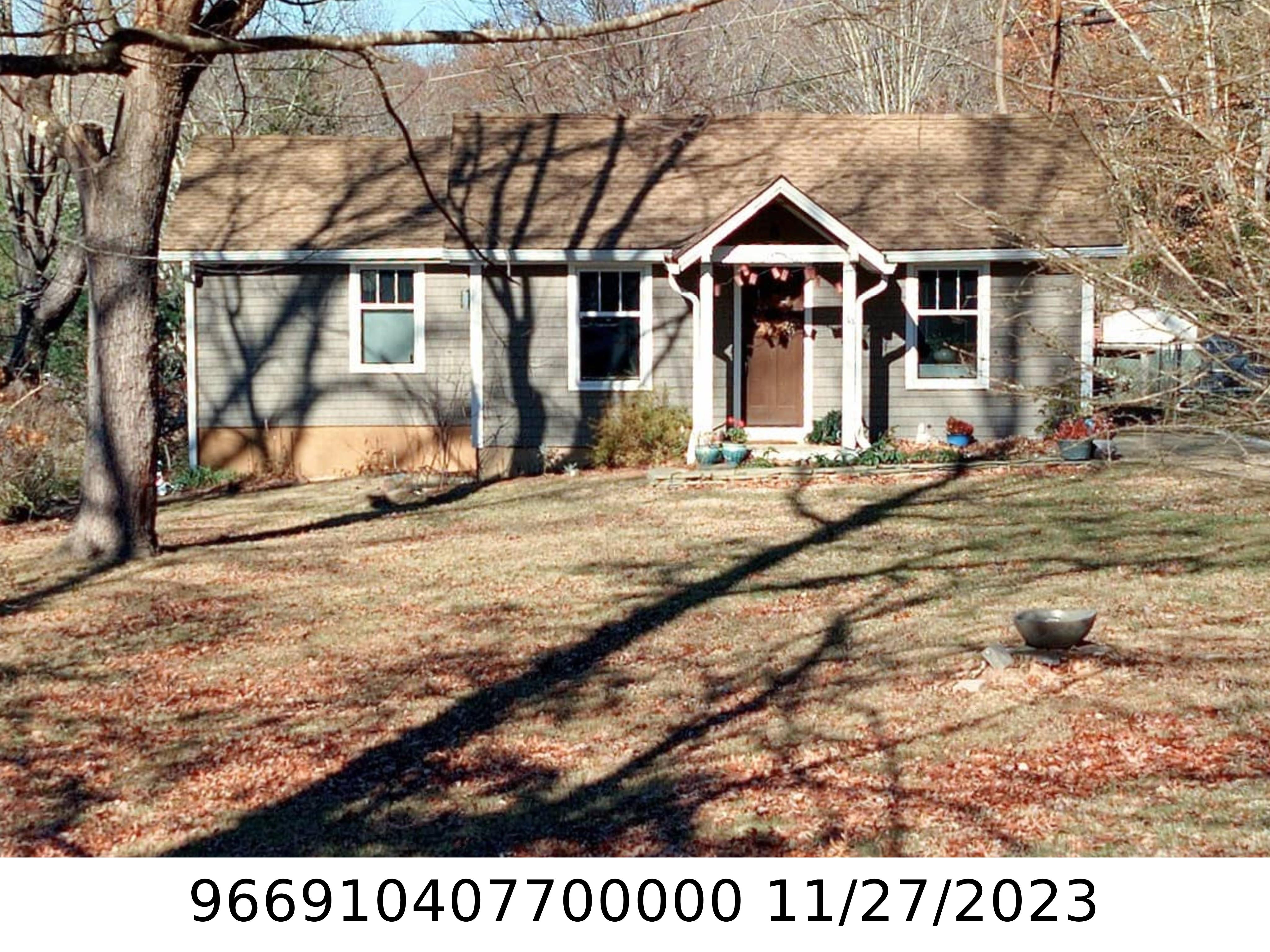 A picture of the property located at 34 NIXON TER, ASHEVILLE NC 28805.