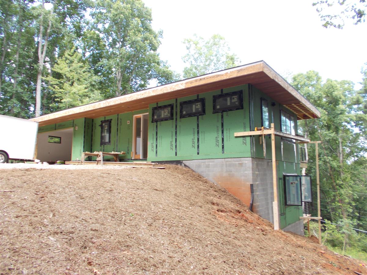 A picture of the property located at 11 TOADSHADE LN, ASHEVILLE NC 28805.