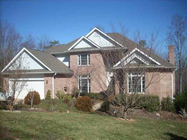 A picture of the property located at 210 CLEAR VISTA CIR, ASHEVILLE NC 28805.