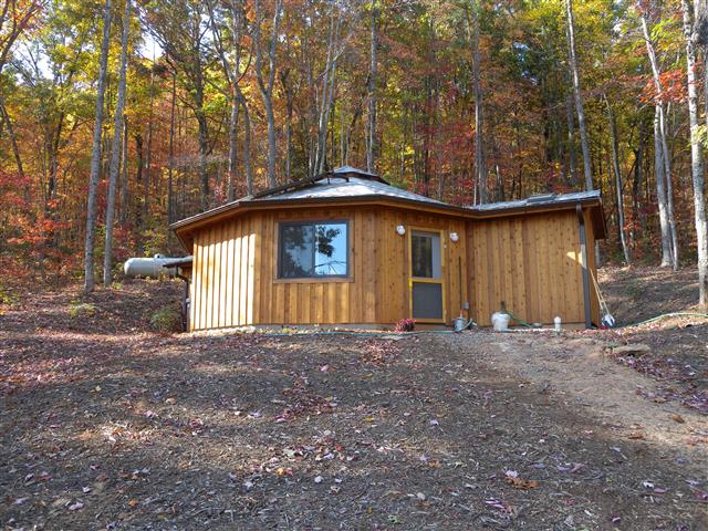 A picture of the property located at 50 RUSTLING OAKS LN, ASHEVILLE NC 28805.