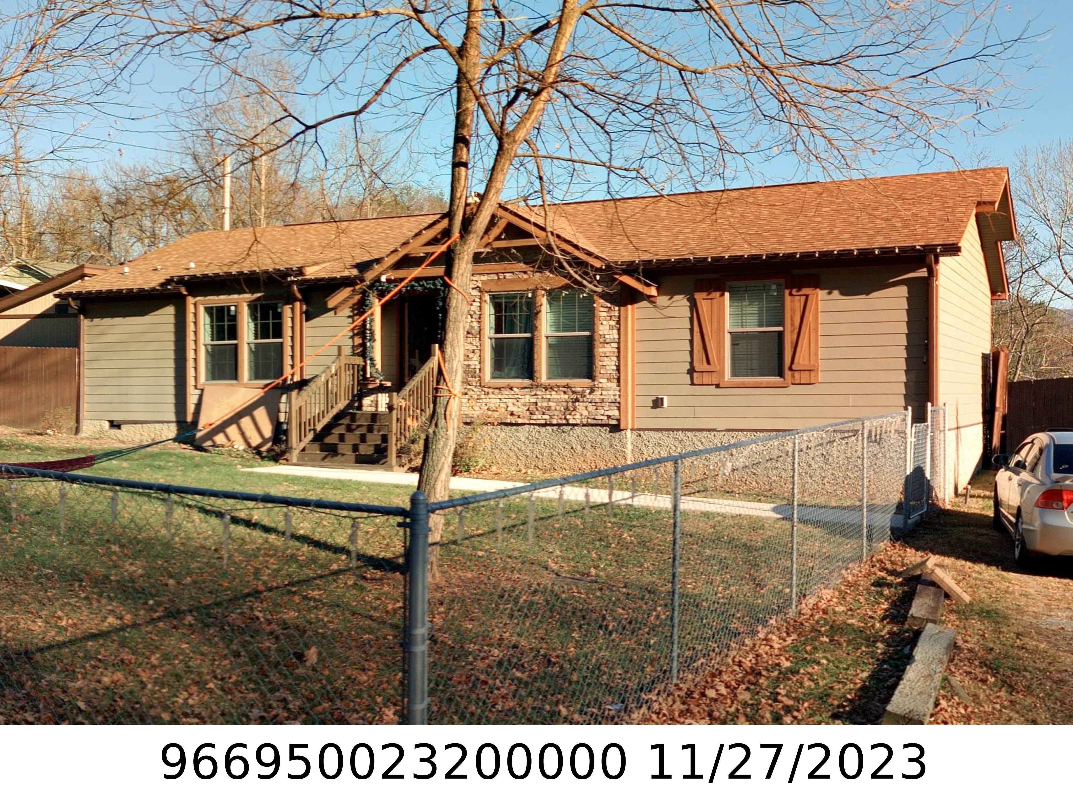 A picture of the property located at 461 RICEVILLE RD, ASHEVILLE NC 28805.