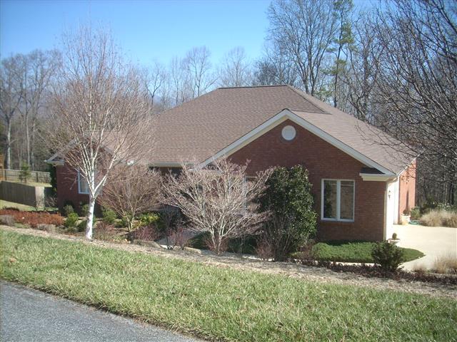 A picture of the property located at 122 CLEAR VISTA LN, ASHEVILLE NC 28805.