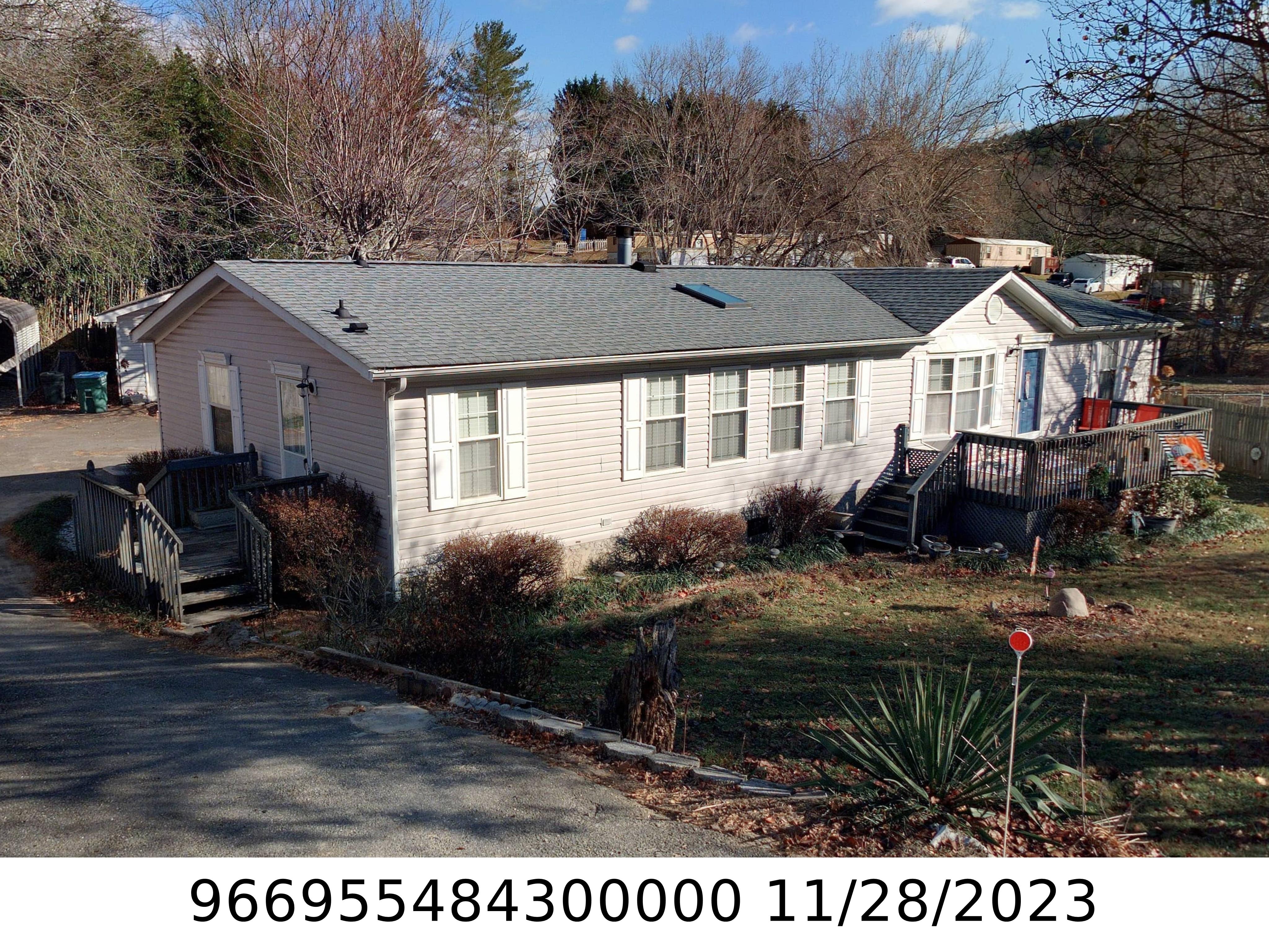 A picture of the property located at 15 SPRINGLAWN WAY, ASHEVILLE NC 28805.