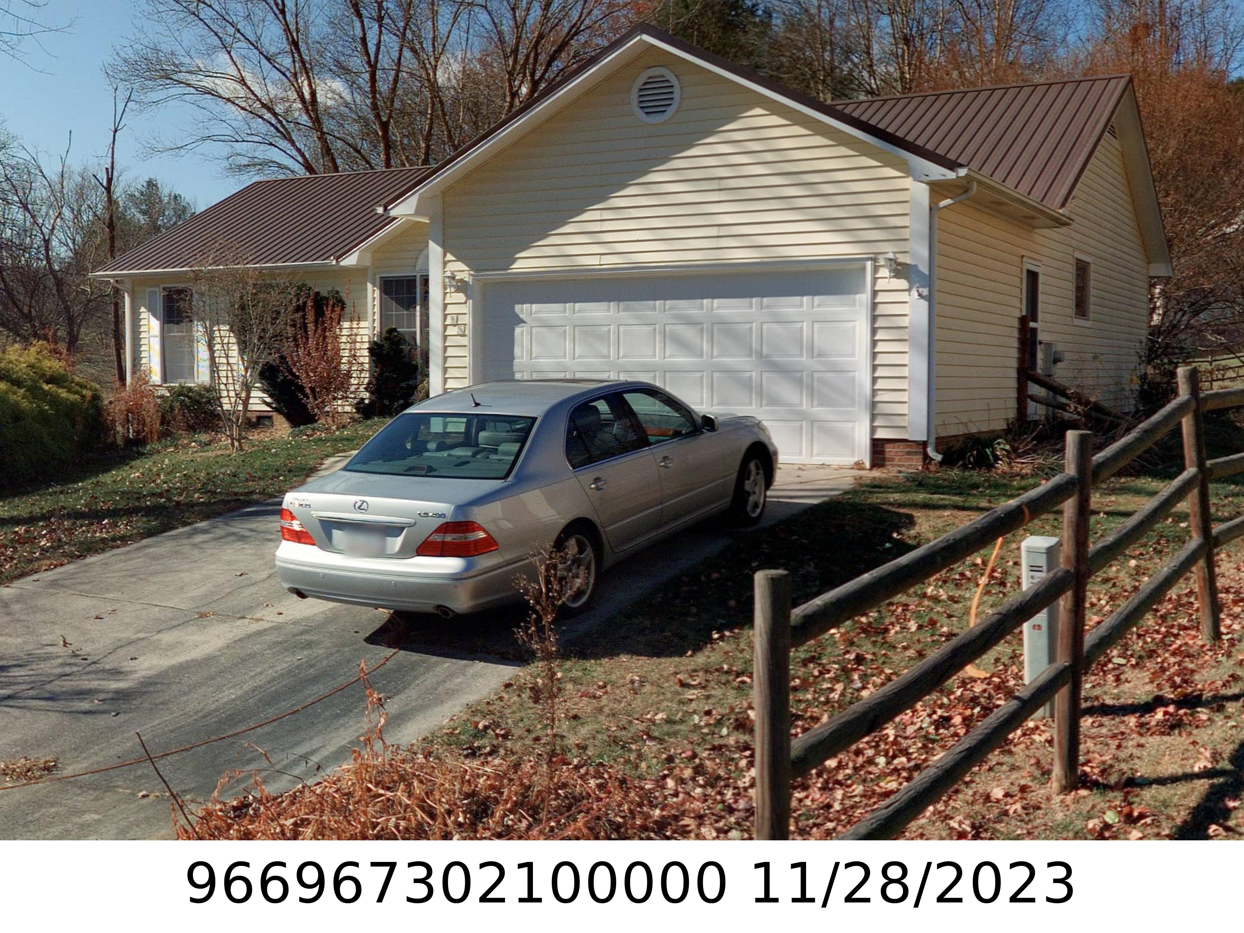 A picture of the property located at 15 PRIMROSE LN, ASHEVILLE NC 28805.