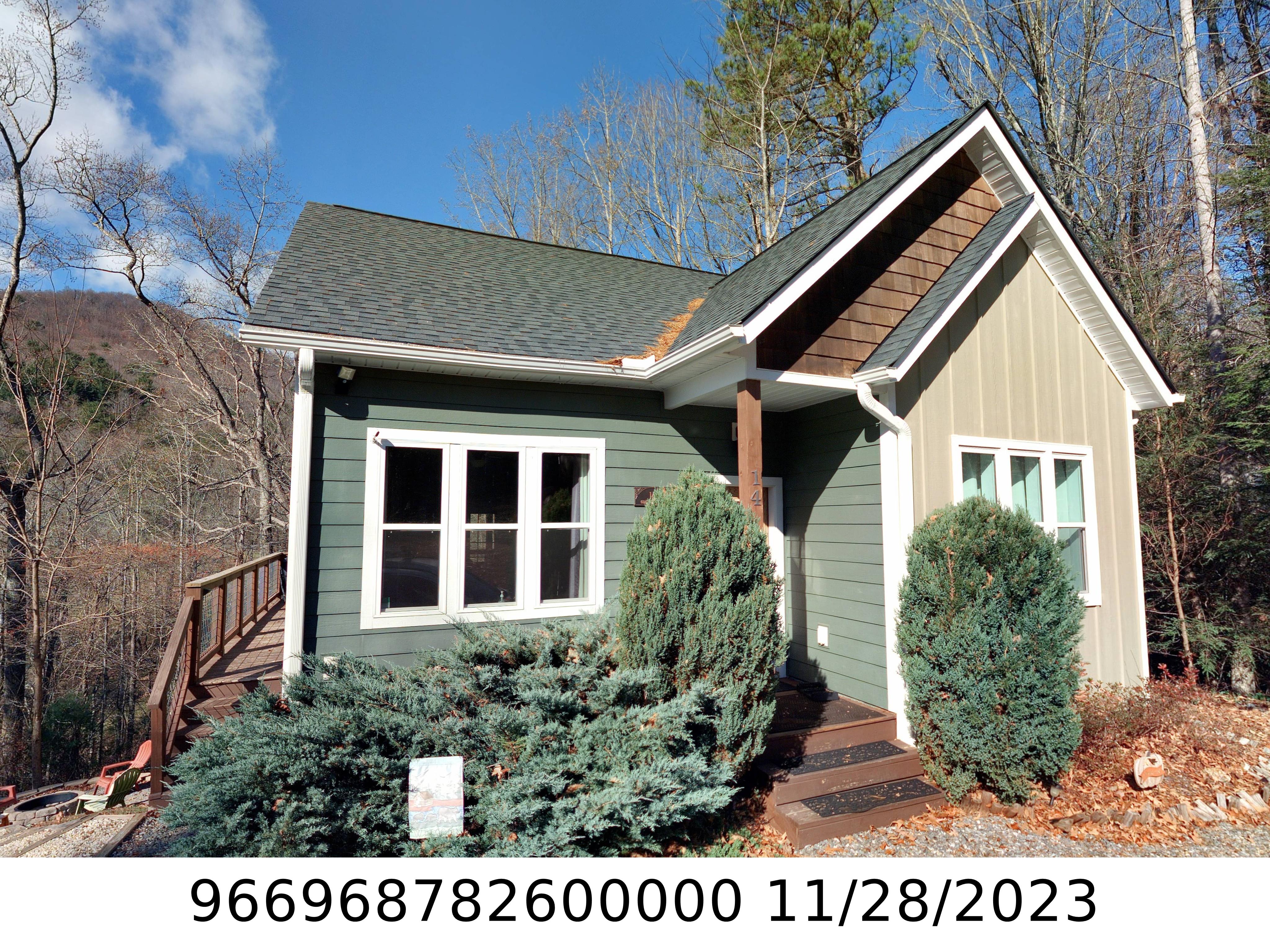 A picture of the property located at 14 CONSTITUTION CT, ASHEVILLE NC 28805.