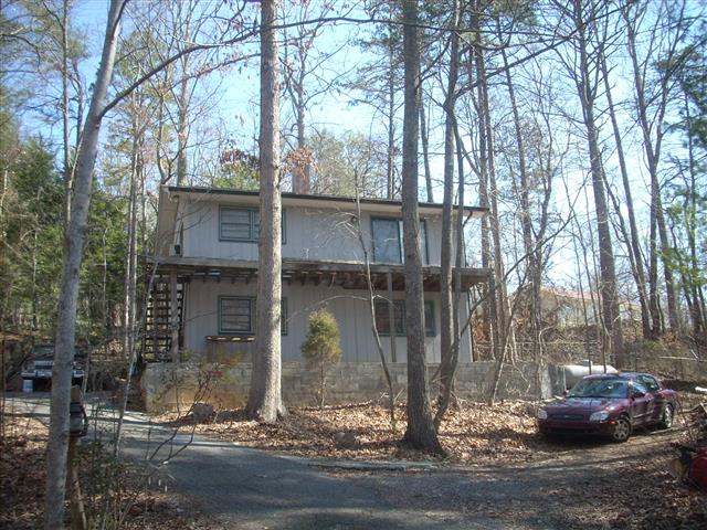 A picture of the property located at 13 BEN FRANKLIN LN, ASHEVILLE NC 28805.