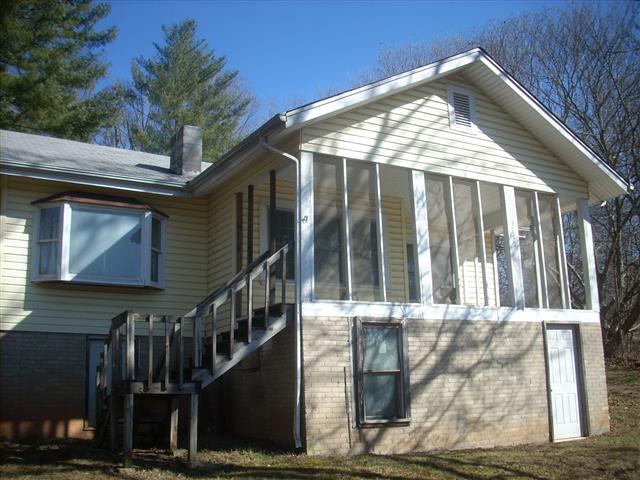 A picture of the property located at 165 LOWER GRASSY BRANCH RD, ASHEVILLE NC 28805.