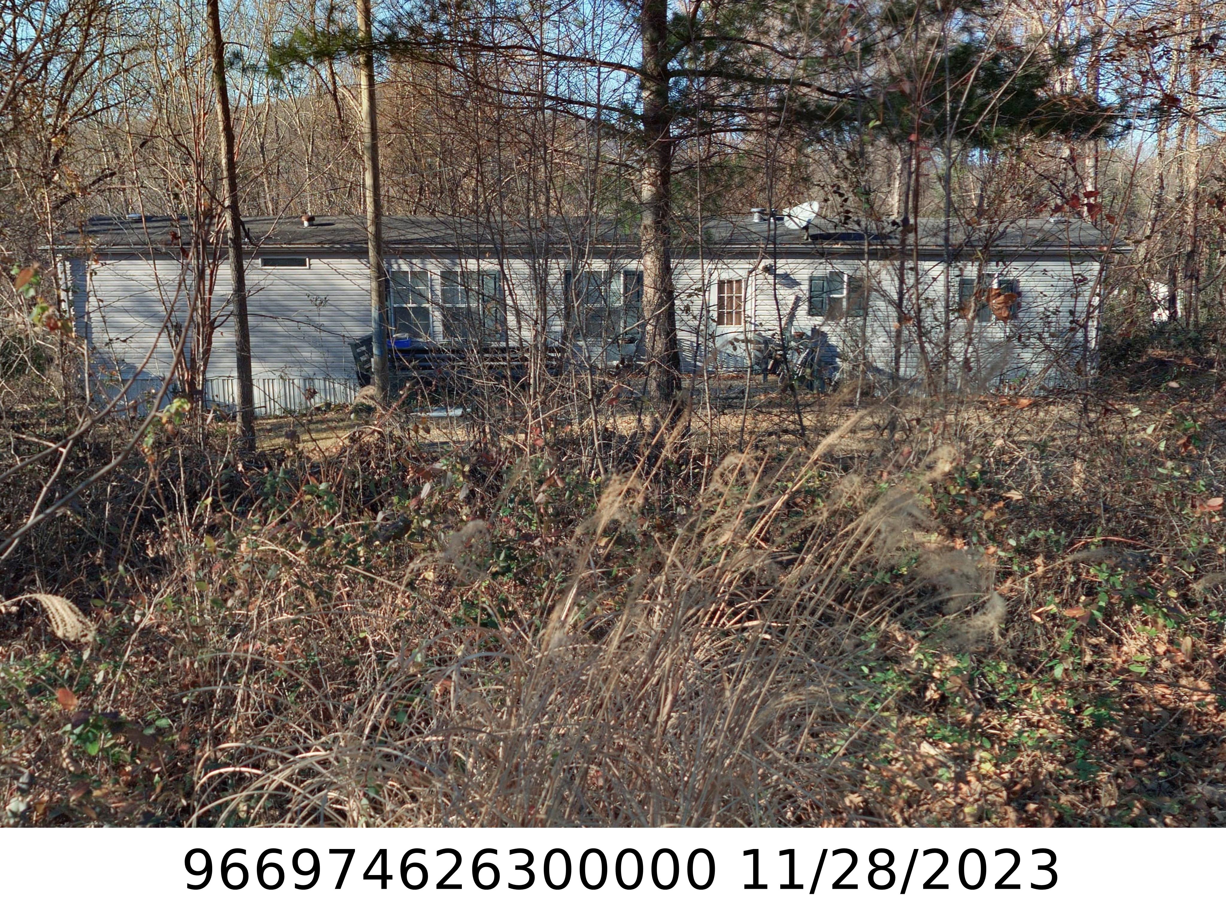 A picture of the property located at 25 HUSKY LN, ASHEVILLE NC 28805.