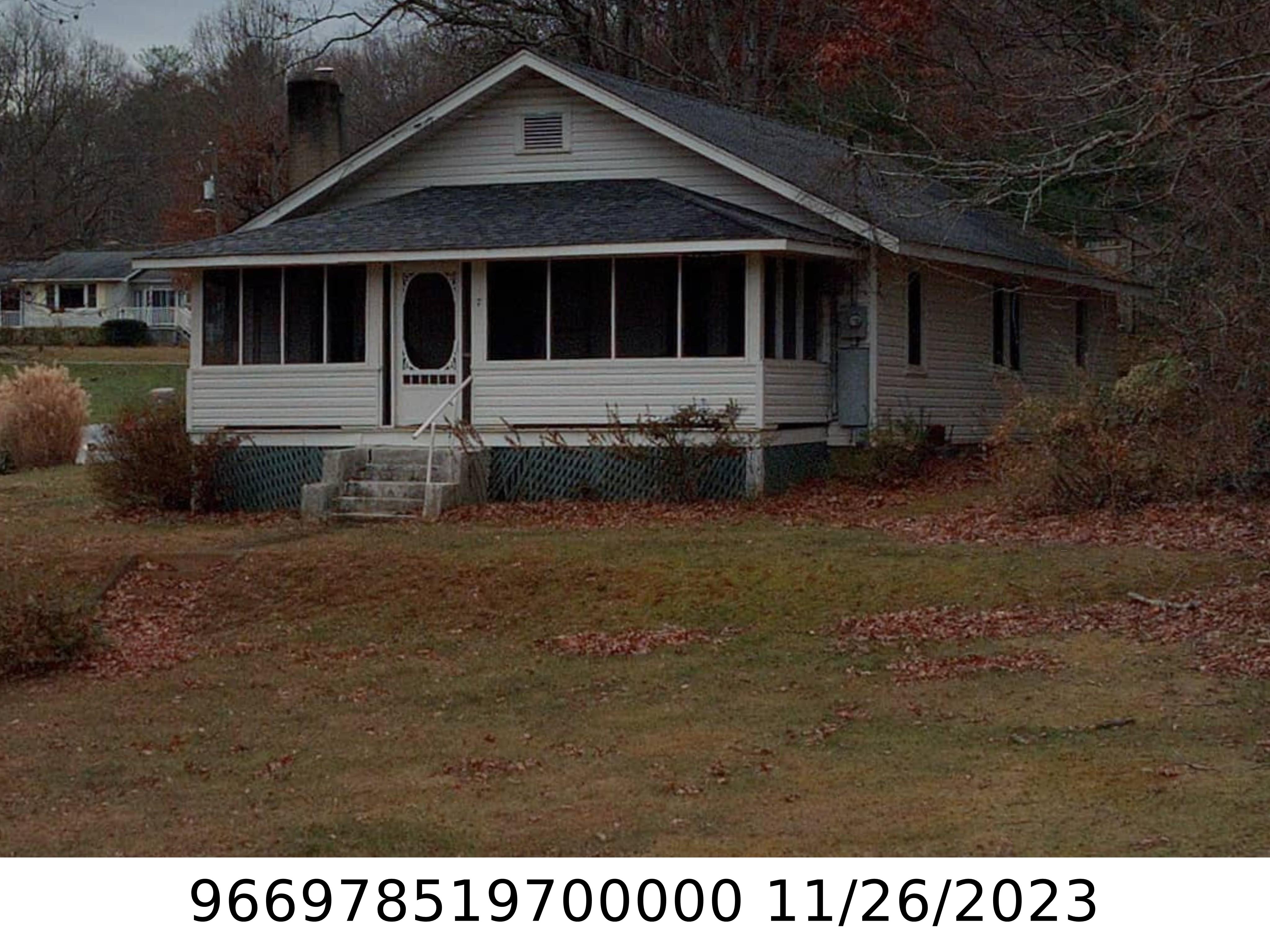 A picture of the property located at 7 BAILEY HILL LN, ASHEVILLE NC 28805.