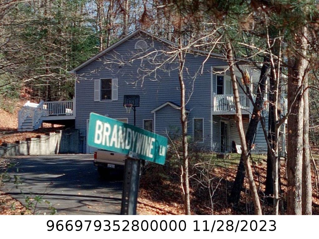 A picture of the property located at 13 BRANDYWINE LN, ASHEVILLE NC 28805.