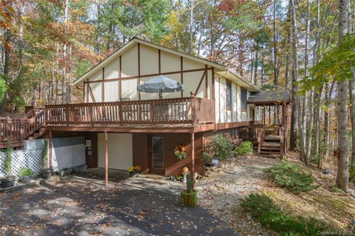 A picture of the property located at 17 BRANDYWINE LN, ASHEVILLE NC 28805.