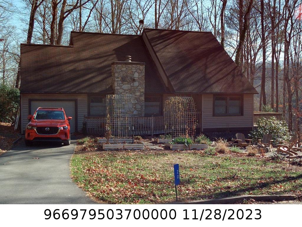A picture of the property located at 20 BRANDYWINE LN, ASHEVILLE NC 28805.