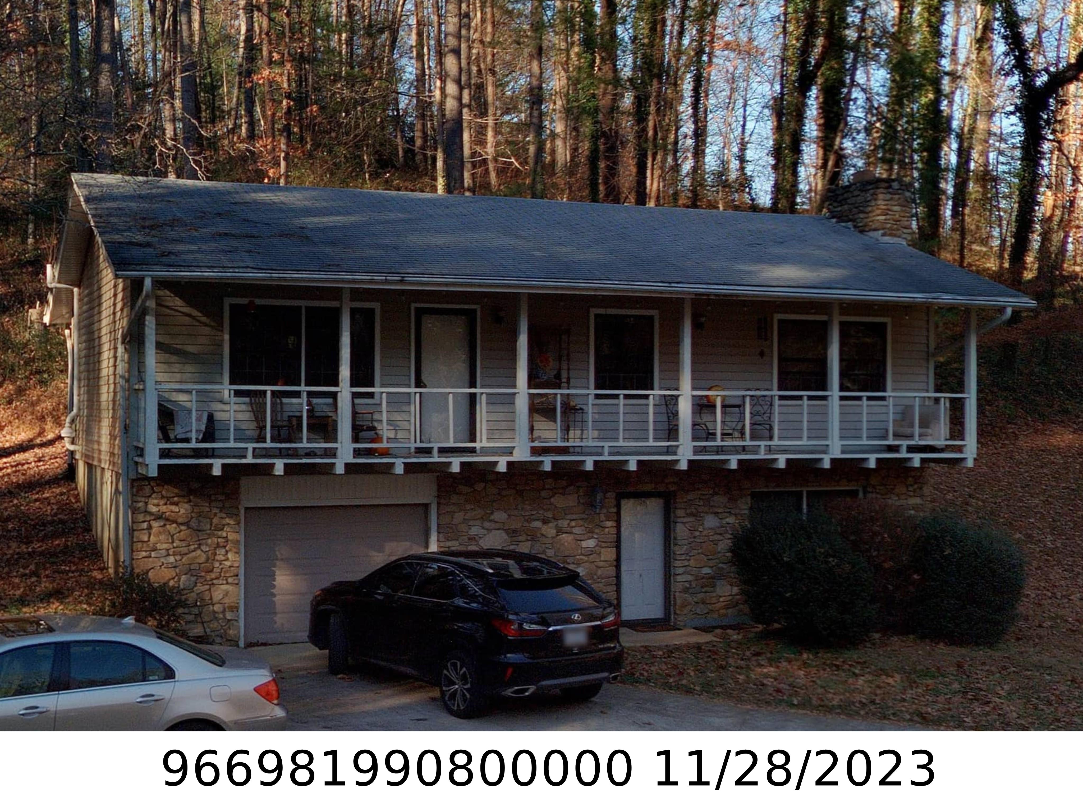 A picture of the property located at 24 FERNCLIFF DR, ASHEVILLE NC 28805.