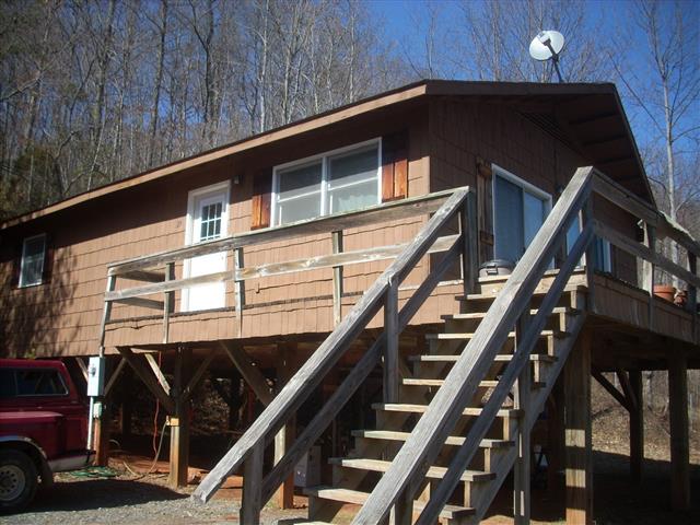 A picture of the property located at 29 ANNIE LN, ASHEVILLE NC 28805.