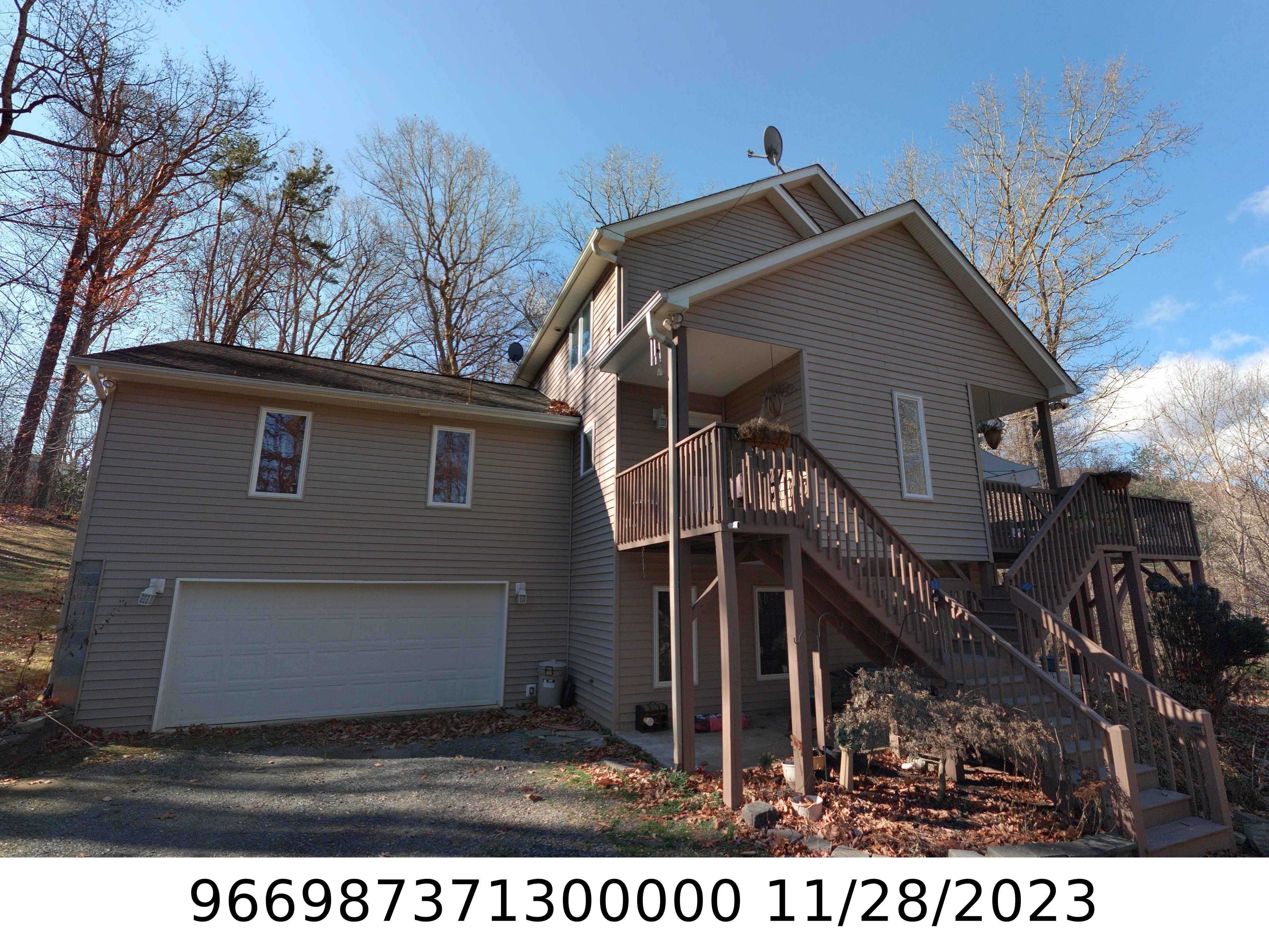 A picture of the property located at 40 BAILEY HILL LN, ASHEVILLE NC 28805.