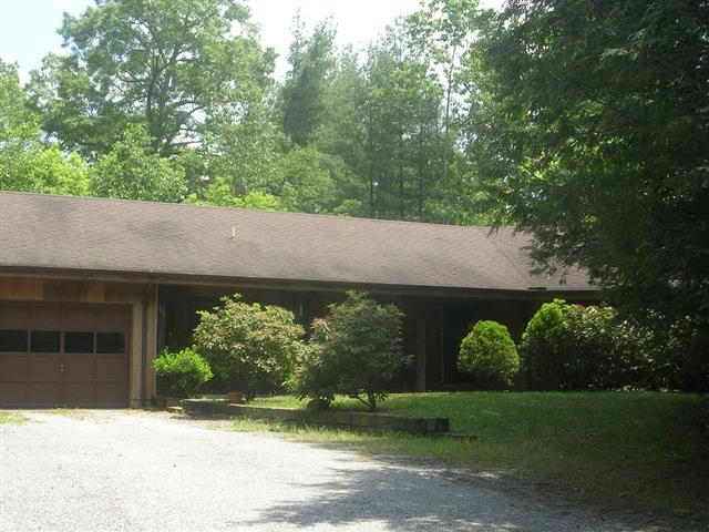 A picture of the property located at 94 MUSTERFIELD DR, ASHEVILLE NC 28805.
