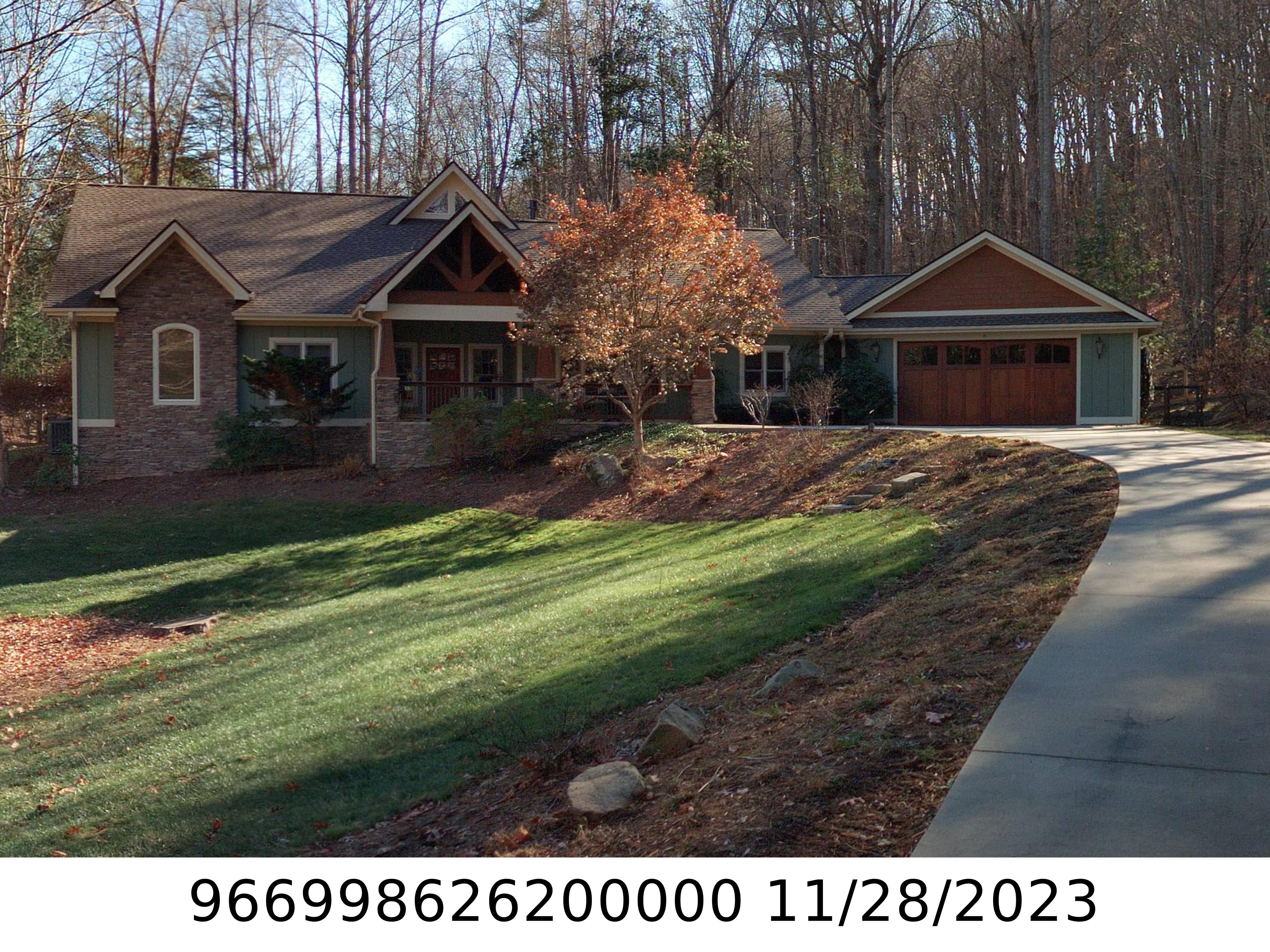 A picture of the property located at 6 PINE VALLEY LN, ASHEVILLE NC 28805.