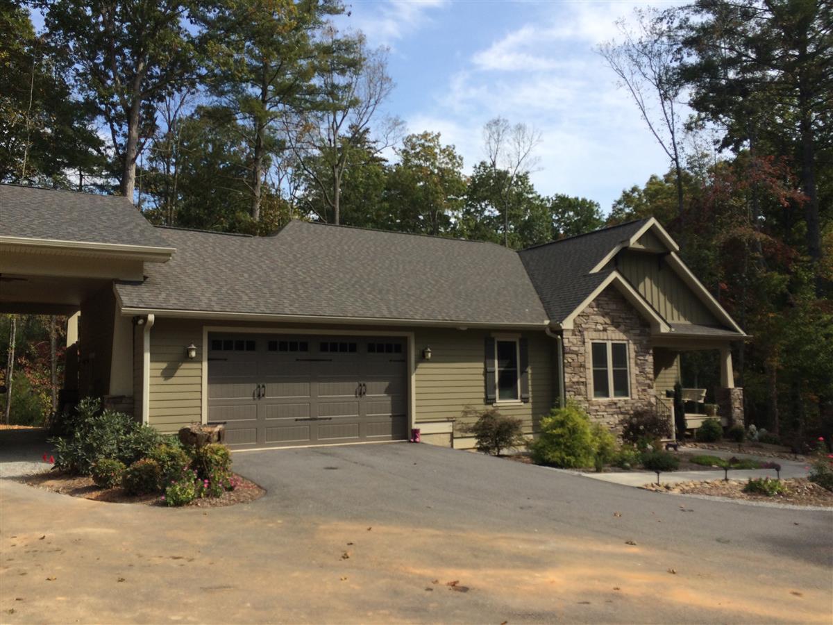 A picture of the property located at 22 SOURWOOD LN, FLETCHER NC 28732.