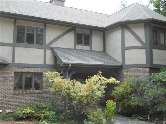 A picture of the property located at 5 SOURWOOD LN, FLETCHER NC 28732.