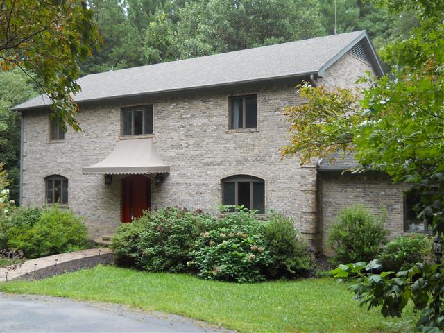 A picture of the property located at 1 SOURWOOD LN, FLETCHER NC 28732.