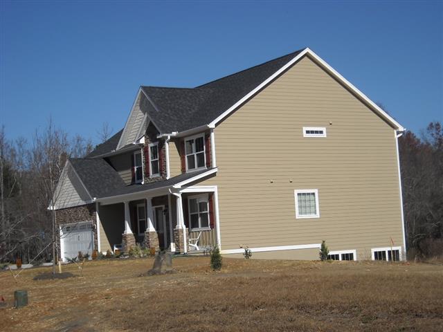 A picture of the property located at 29 GLEN COE DR UNINCORPORATED.