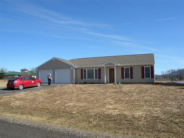 A picture of the property located at 16 HAYES E MEADOWS LN, FLETCHER NC 28732.