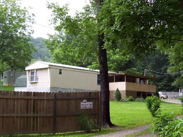 A picture of the property located at 34 ACORN LN, FLETCHER NC 28732.