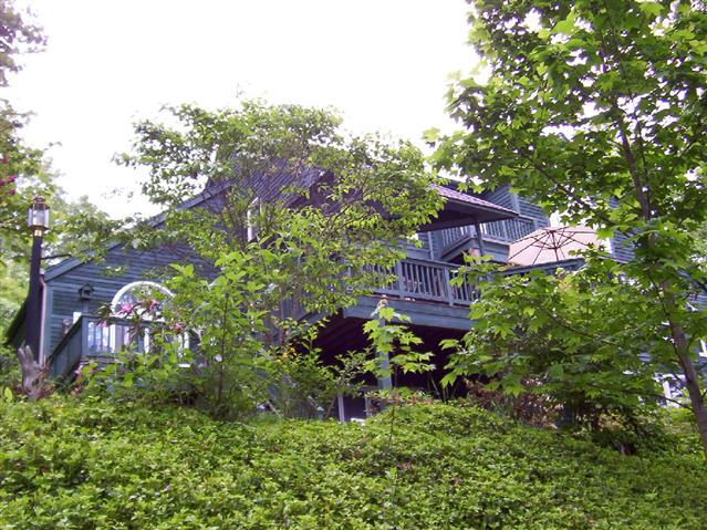 A picture of the property located at 92 ACORN LN, FLETCHER NC 28732.