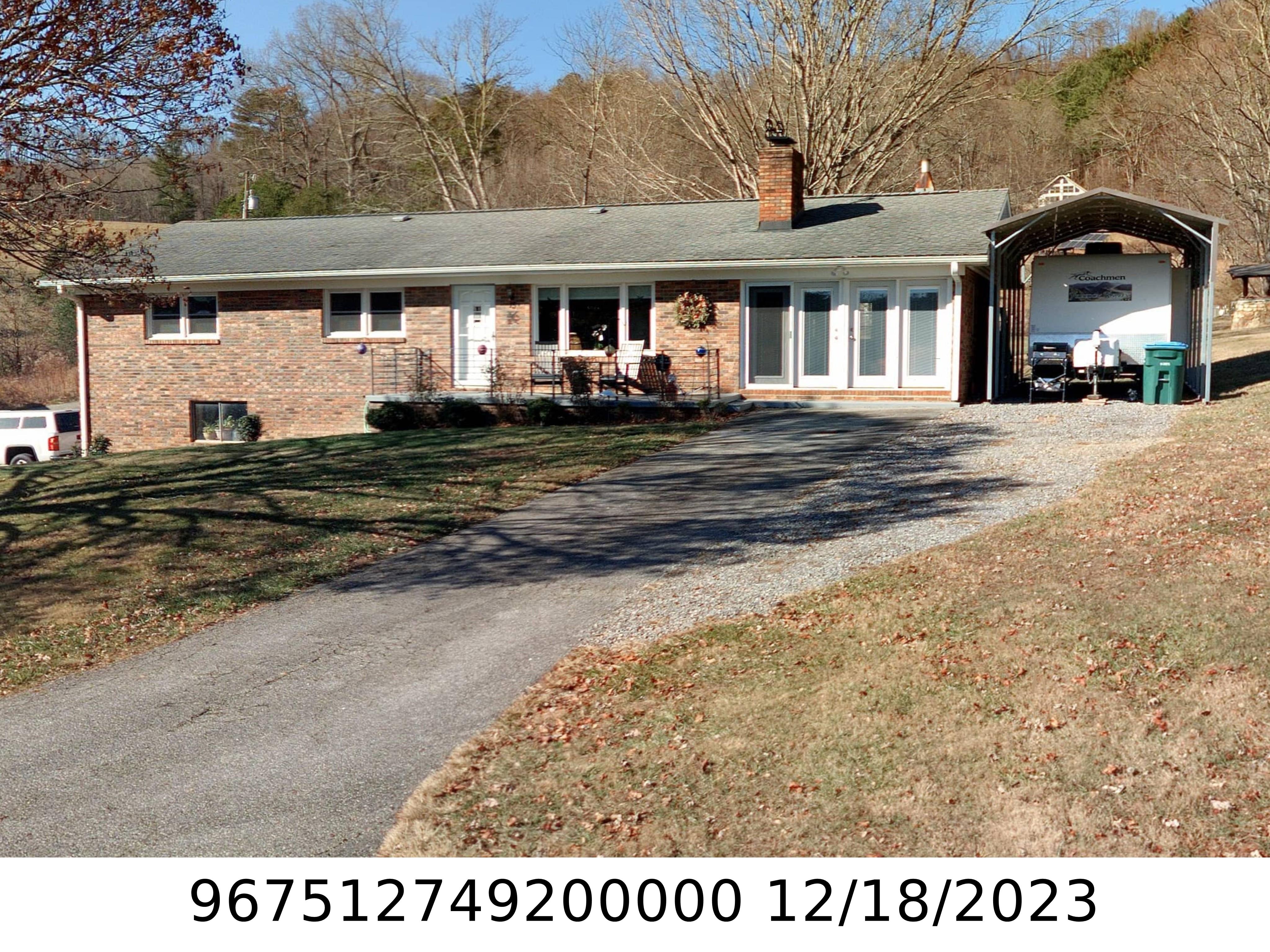 A picture of the property located at 15 BIRCHFIELD LN, FLETCHER NC 28732.