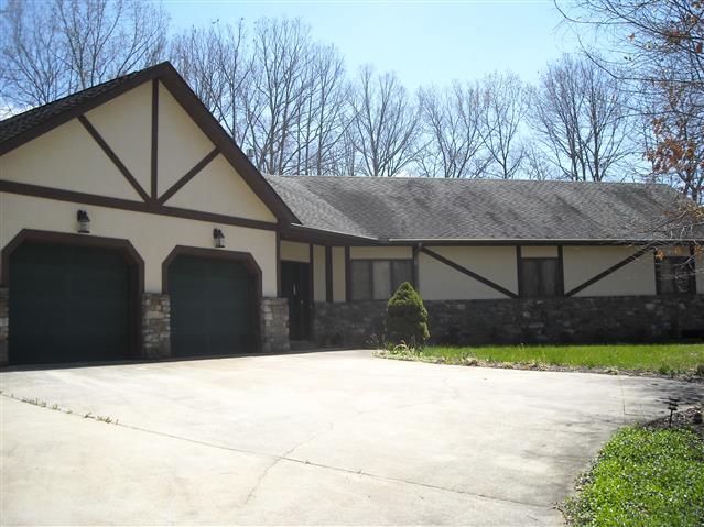 A picture of the property located at 11 CRABAPPLE KNLS, FLETCHER NC 28732.