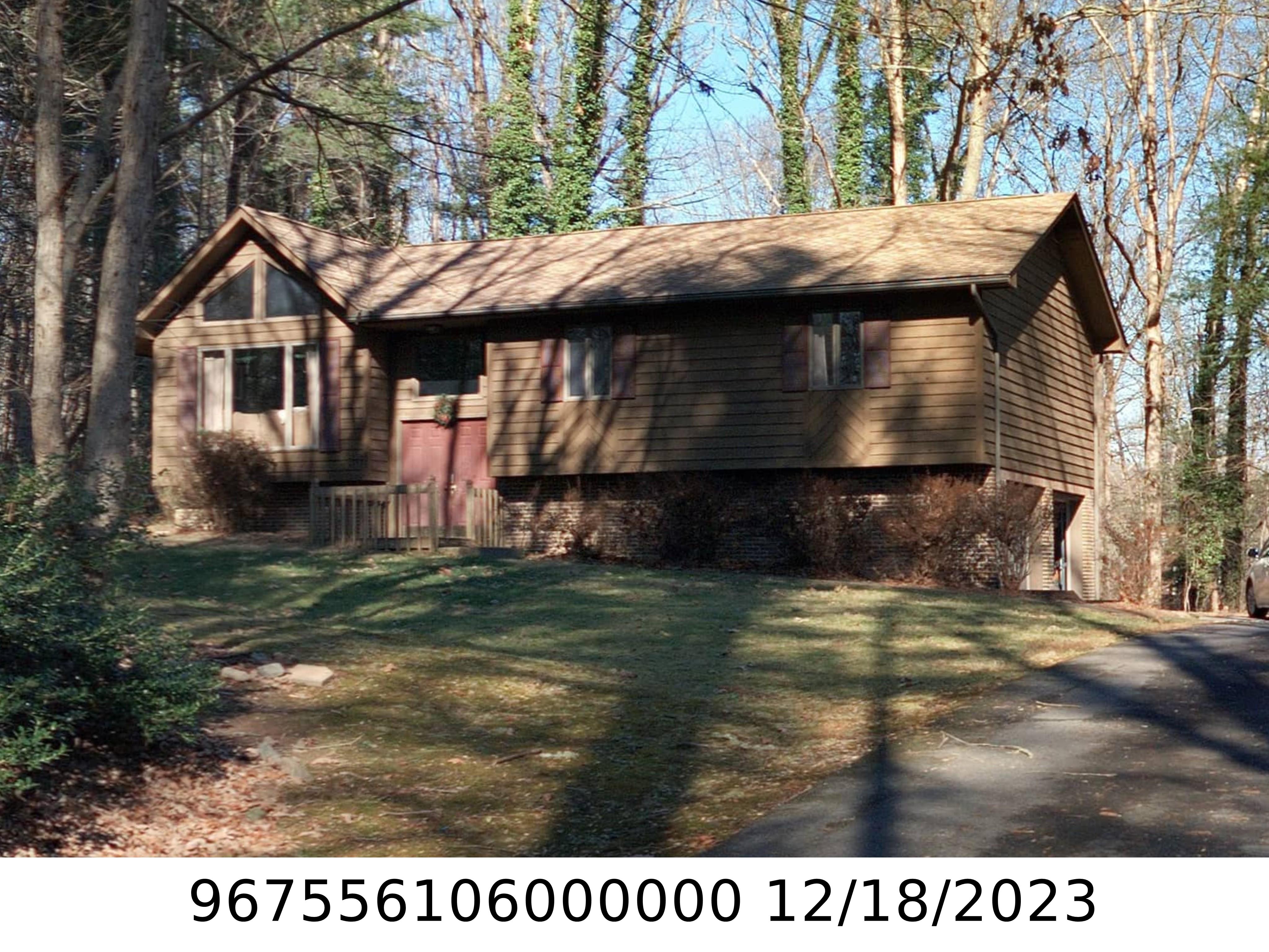 A picture of the property located at 6 WILSON LN, FLETCHER NC 28732.