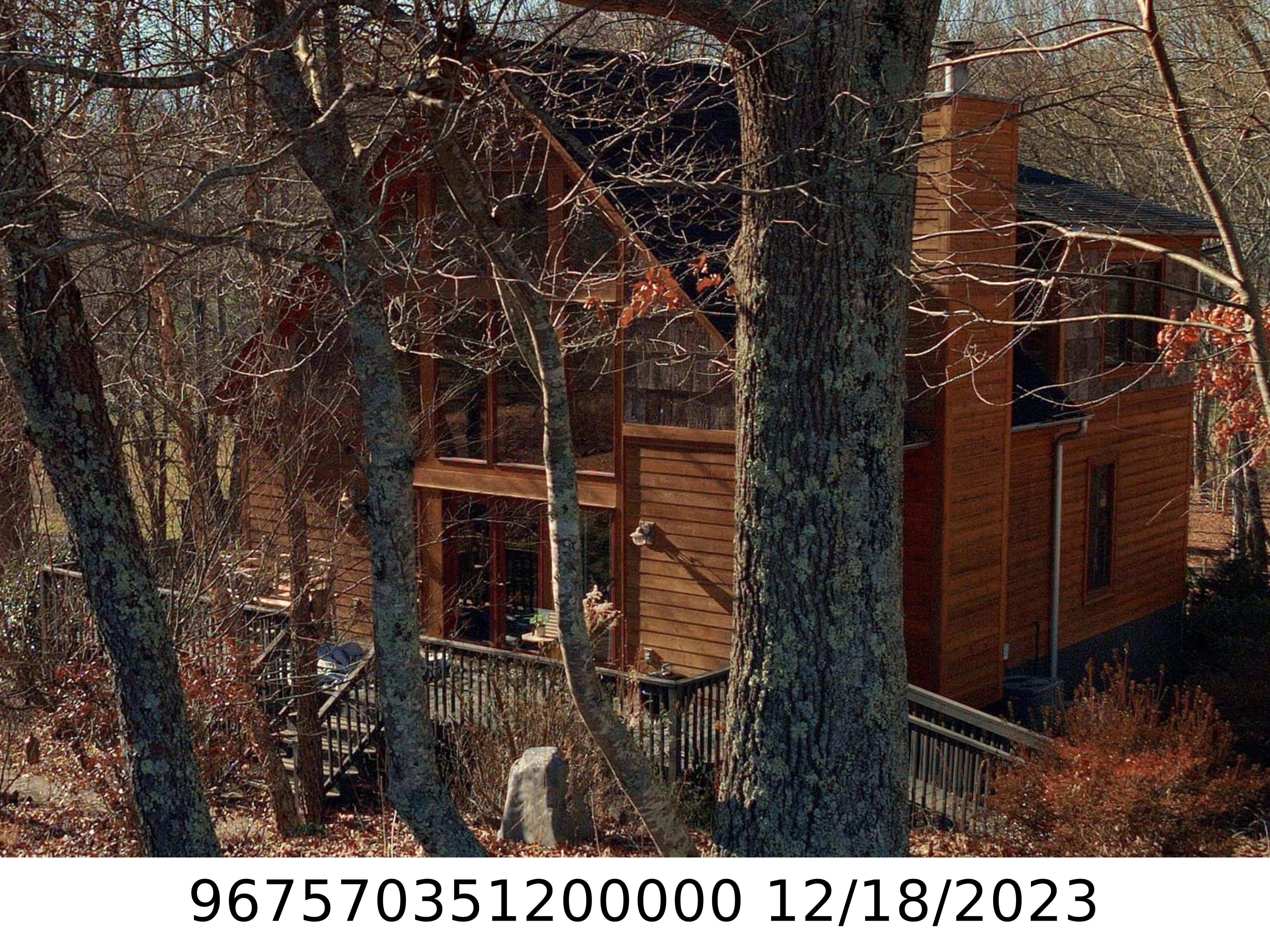 A picture of the property located at 34 IVY LN, FLETCHER NC 28732.