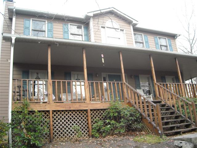 A picture of the property located at 60 IVY LN, FLETCHER NC 28732.