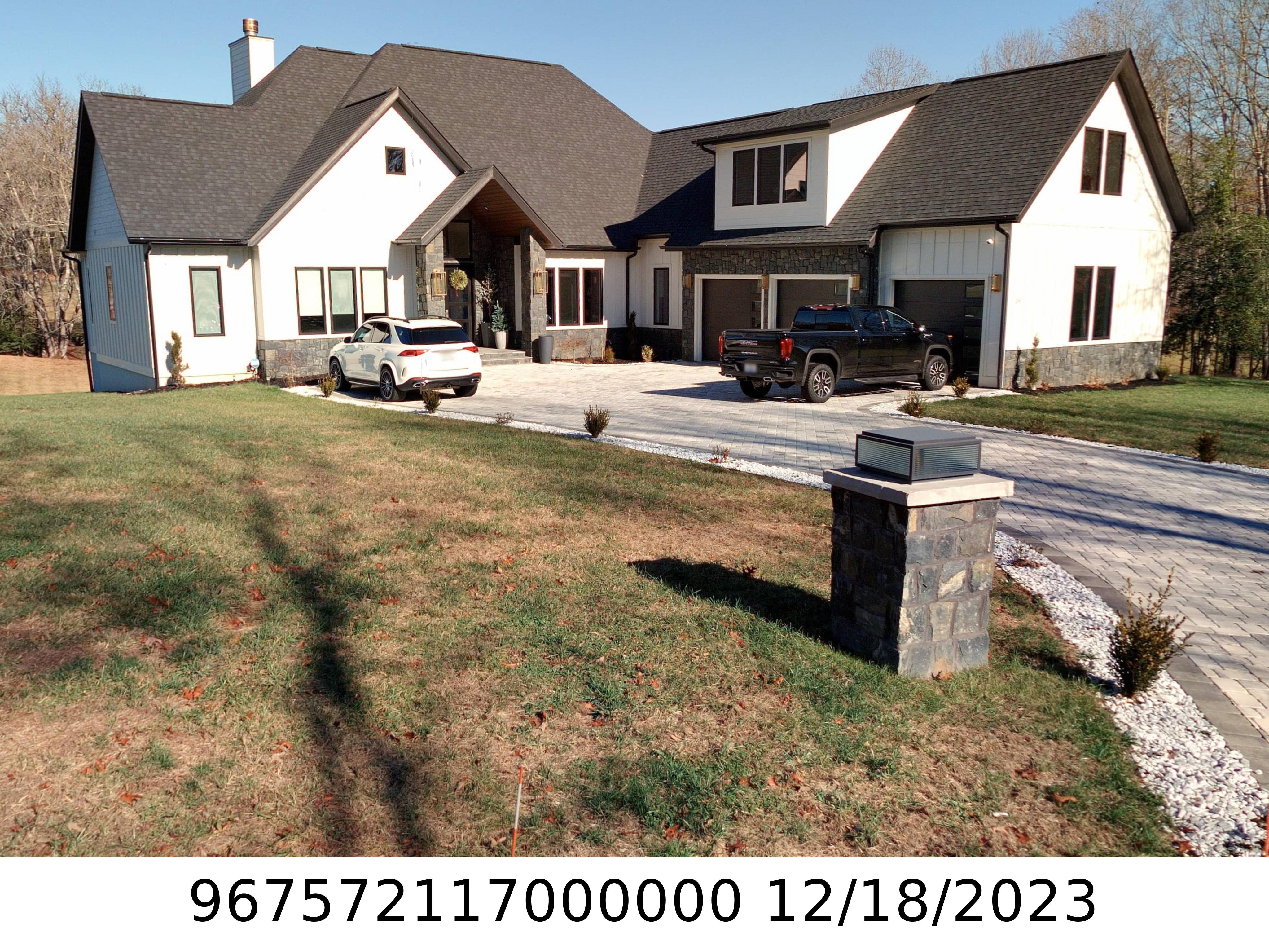 A picture of the property located at 38 THISTLE LN, FLETCHER NC 28732.