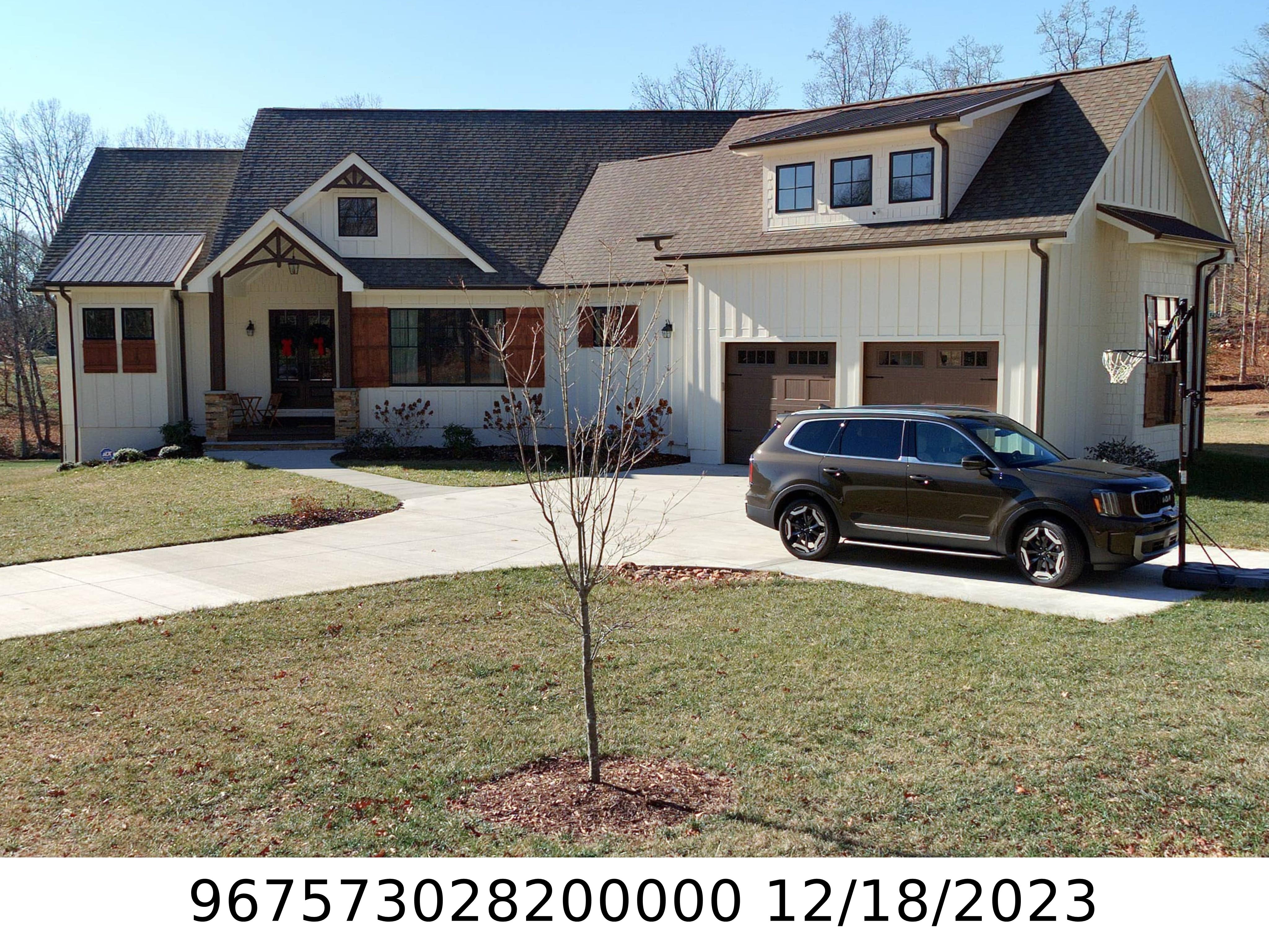 A picture of the property located at 288 TURKEY RIDGE RD, FLETCHER NC 28732.