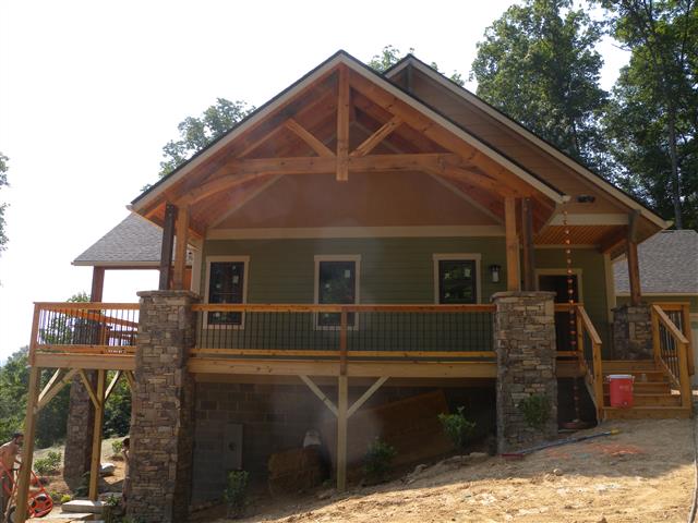 A picture of the property located at 21 WINDSONG DR, FAIRVIEW NC 28730.