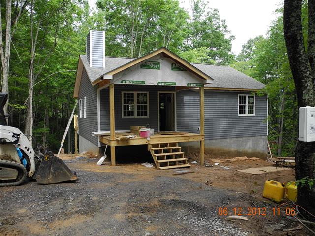 A picture of the property located at 54 CHIN HILLS LN, FAIRVIEW NC 28730.