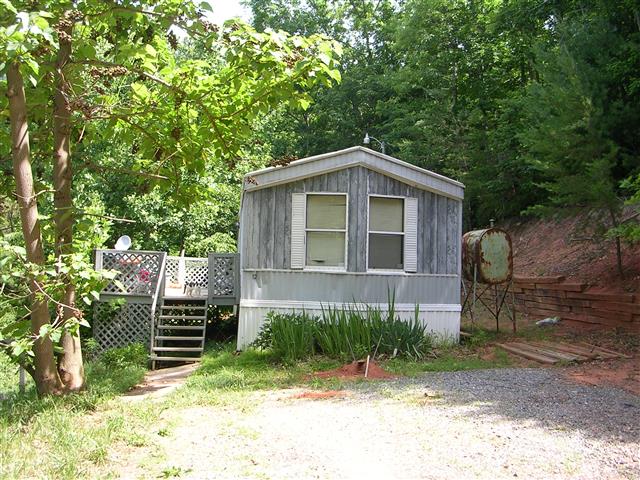A picture of the property located at 135 HUNTLEY DR, ASHEVILLE NC 28803.