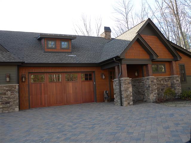 A picture of the property located at 15 HAWKS BRANCH CIR, FAIRVIEW NC 28730.