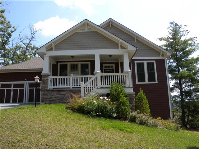 A picture of the property located at 23 OLD BRIDGE CIR, FAIRVIEW NC 28730.