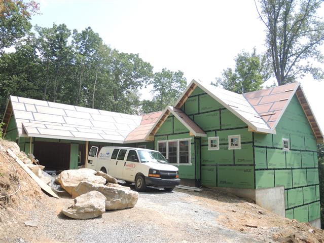 A picture of the property located at 22 CLEAR WATER TRAIL RD, FAIRVIEW NC 28730.