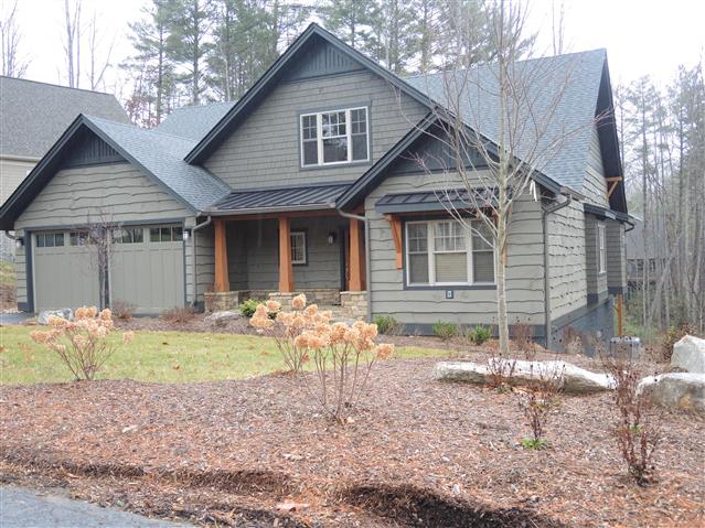 A picture of the property located at 9 E OWL CREEK LN, FAIRVIEW NC 28730.