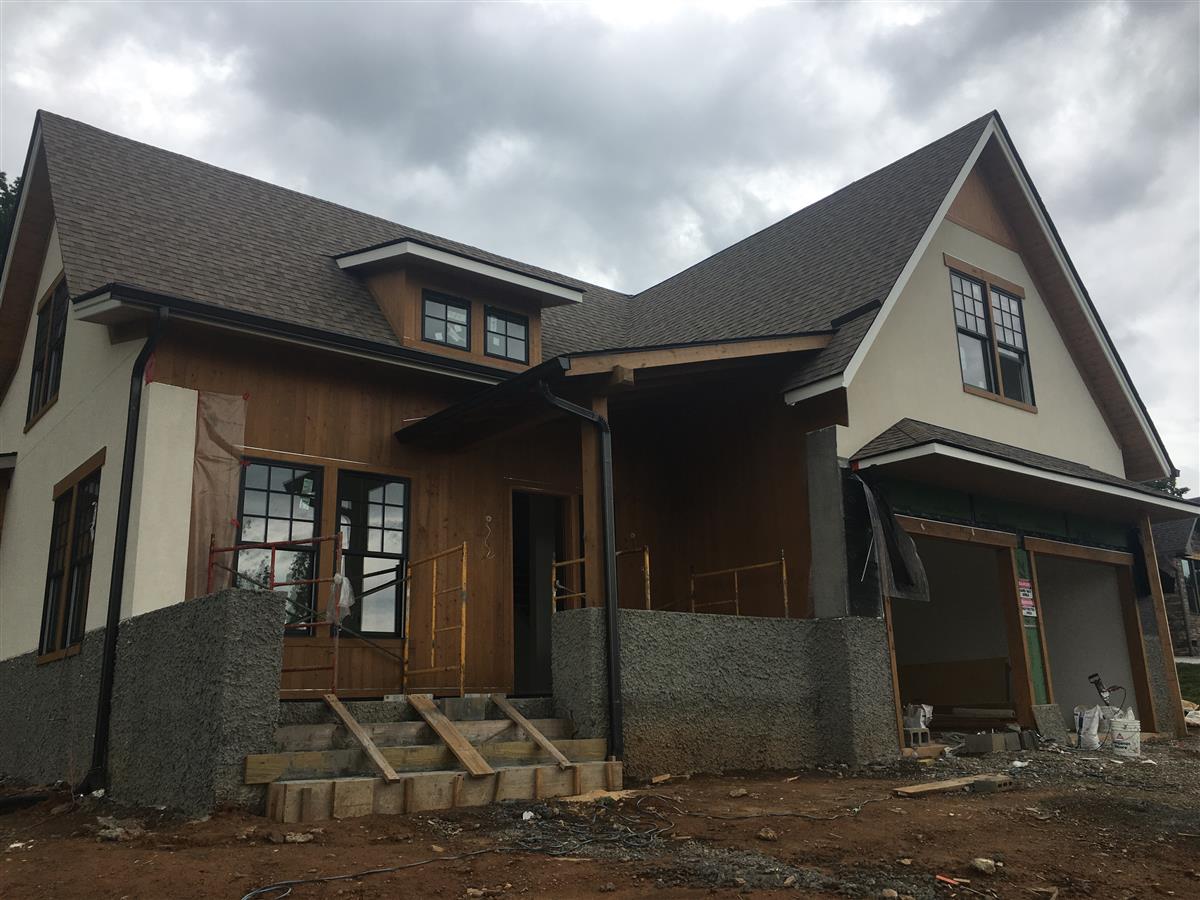 A picture of the property located at 20 PEREGRINES RIDGE CT, FAIRVIEW NC 28730.