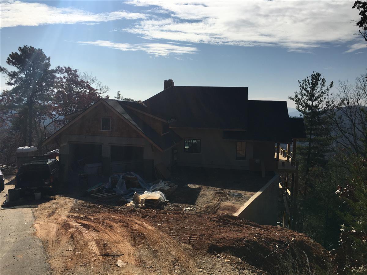 A picture of the property located at 83 WONDERLAND RIDGE LN, FAIRVIEW NC 28730.